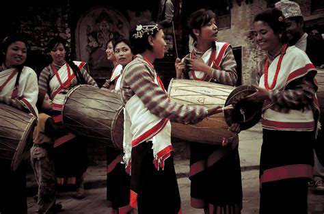 Newari Girls In Traditional Dress Mahen Shrestha Flickr