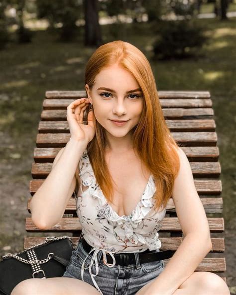 discover tons of gorgeous redhead on bonjour la rousse red haired