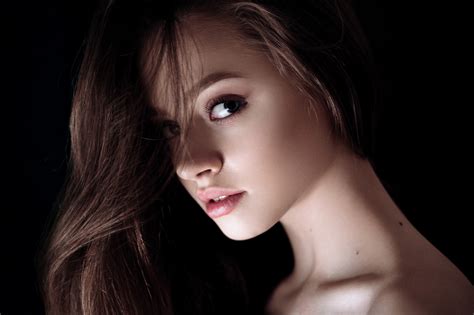 wallpaper face bare shoulders brunette model   viewer