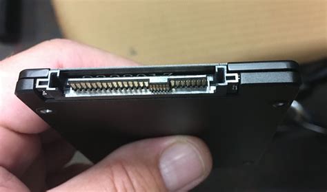 ssd   pin connector      solid state drive