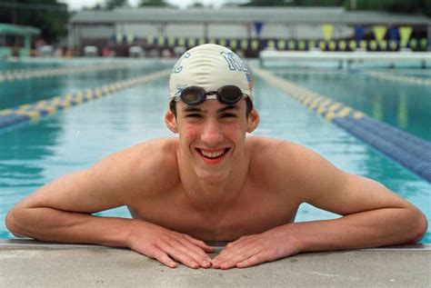 date  year  michael phelps sets  world record