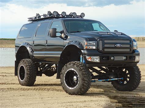 ford excursion lifted  sale