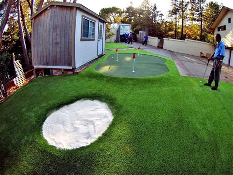 artificial  synthetic putting greens installation