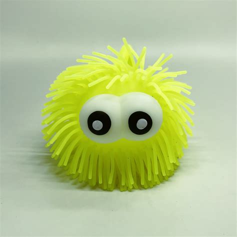 soft hairy ball toy squishy squeeze vent tpr rubber big eye puffer ball yoyo tpr squeeze toys