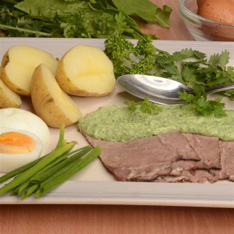 frankfurter gruene sosse mit ochsenbrust und kartoffeln radio emscher lippe
