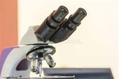 medycznego laboratorium mikroskop obraz stock obraz zlozonej  nikt