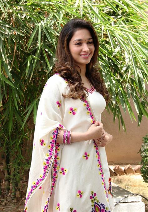 Tamanna Bhatia Pictures Cute Actress Tamannah Latest Stills In