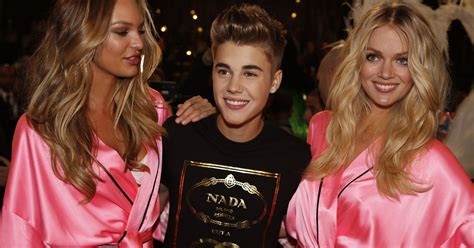 Justin Bieber Flirting Backstage At Victoria S Secret Party Days Before