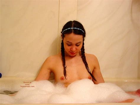 eryka bubblebath tease july 2003 voyeur web