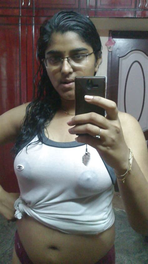 Newly Married Tamil Aunty 4 Pics Xhamster