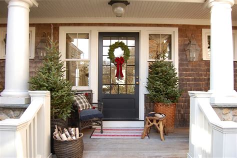 the doorsofinstagram are getting dolled up for the holidays the