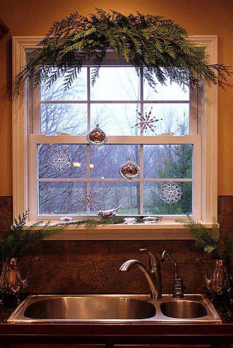insanely beautiful  minute christmas windows decorating ideas homesthetics inspiring