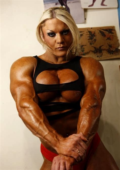 babe today she muscle gym lisa cross midnight female bodybuilder wifi sex porn pics