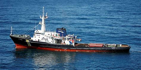 amsol salvage tug successfully rescues ailing sea bird tradewinds