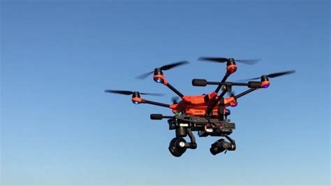 yuneec  commercial drone review  bundle specs drones cameras