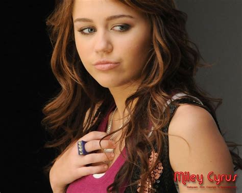 Miley Cyrus Biographie Et Filmographie