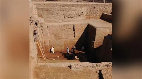 year  temple  buddhist period discovered  pakistan