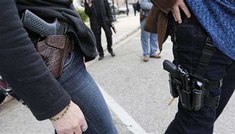texas  open carry law unpopular   gun owners kut