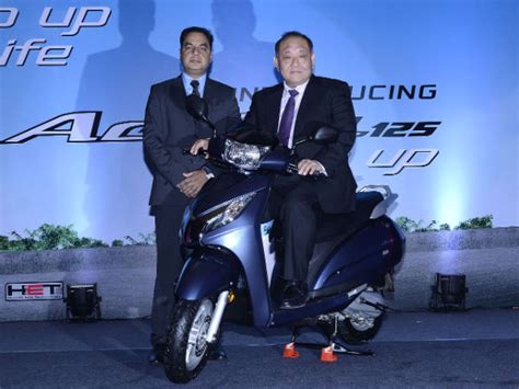 honda activa  launched price mileage drivespark news