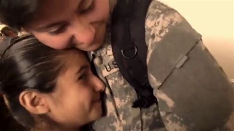army sister comes home youtube