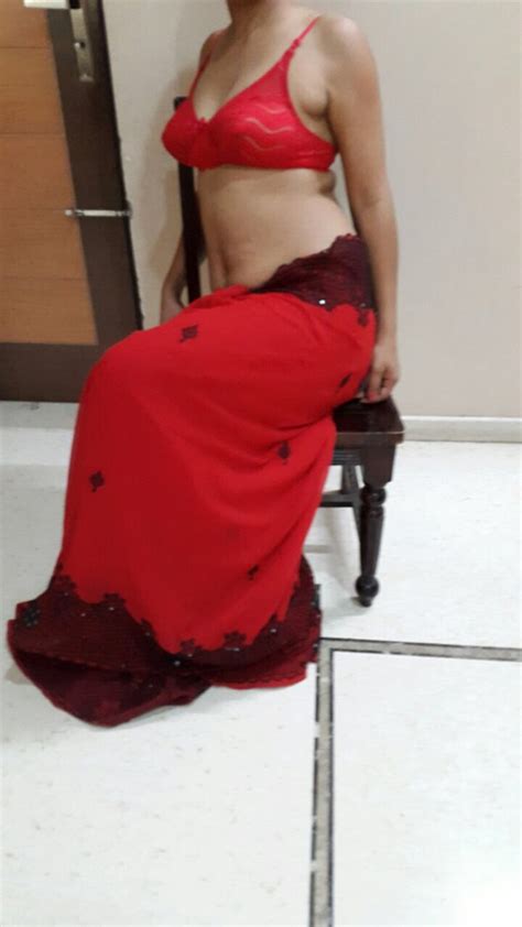 Watch Red Saree Aunty Seducing Hot Porn In Hd Photos