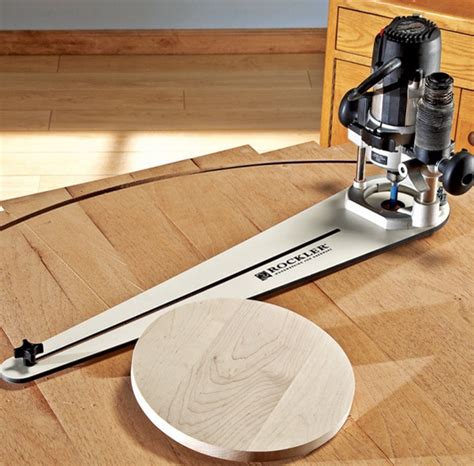 cutting plywood circles router band  woodworkers