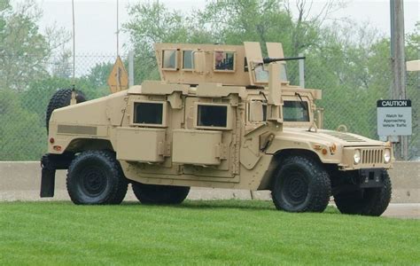 badass military vehicles  work    armed forces
