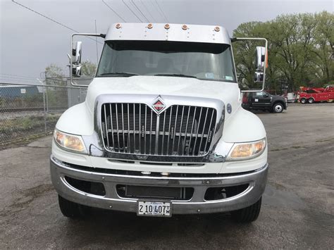 pre owned  international   na  waterford  lynch truck center