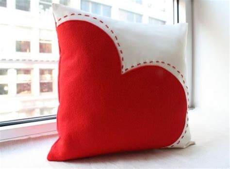 22 Interior Decorating Ideas For Valentines Day Bringing Romance Into