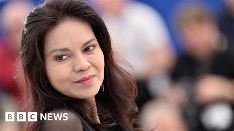 philippines actress maria isabel lopez fined for using vip traffic
