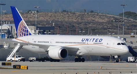 aviao da united airlines  aeroporo de los angeles foto robyn beck afp united airlines