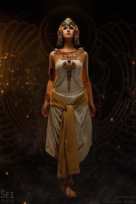 cleopatra cosplay from assassin s creed origins by