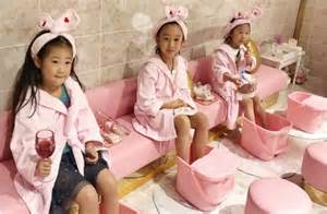 controversial  hour spa  kids  shanghai  viral urban family