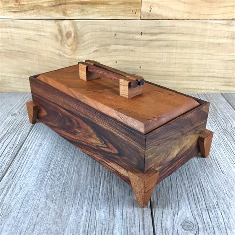 making  wooden keepsake box   imgur wooden box designs wooden box diy decorative