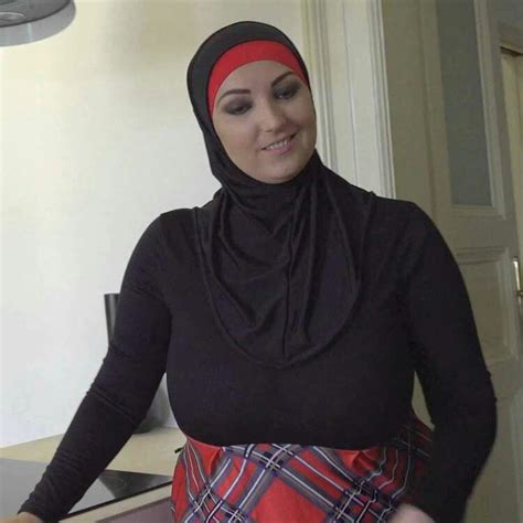 curvy women outfits mode niqab online girlfriend beautiful iranian