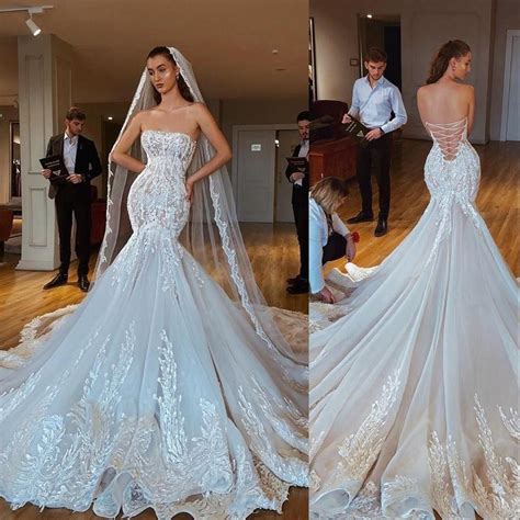 2021 new sexy mermaid strapless wedding dresses backless illusion