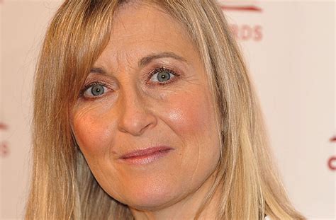 i was a mess fiona phillips opens up about mental health