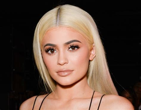 Kylie Jenner From Best Kardashian And Jenner Blonde Hair E News