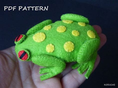 sewing pattern    felt frog  kosucas  etsy fleece crafts