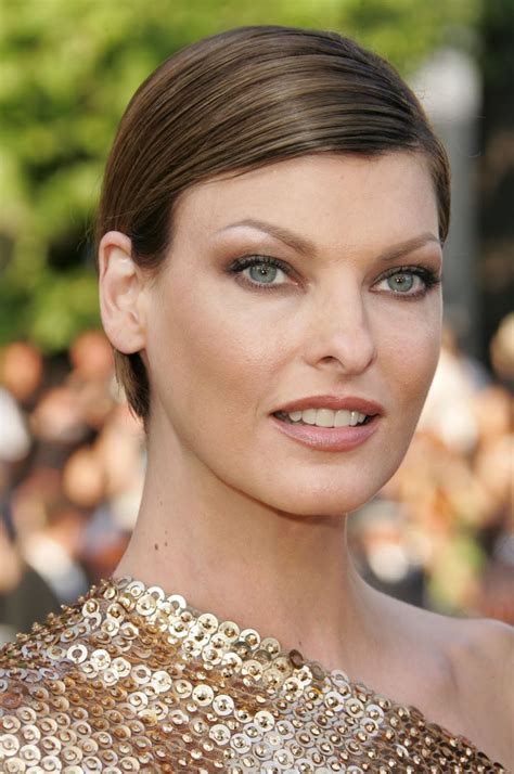 Linda Evangelista Who Dated Who Nude Naked Pussy Slip Celebrity