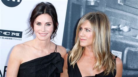 Friends Forever Courteney Cox Would Do Anything To Act With Cast