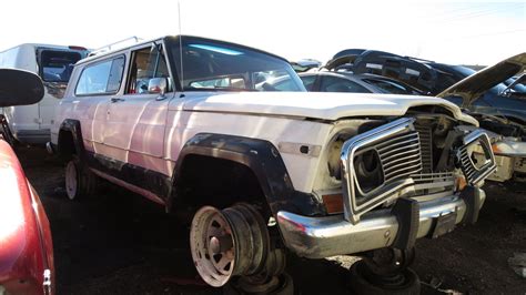 jeep cherokee junkyard find