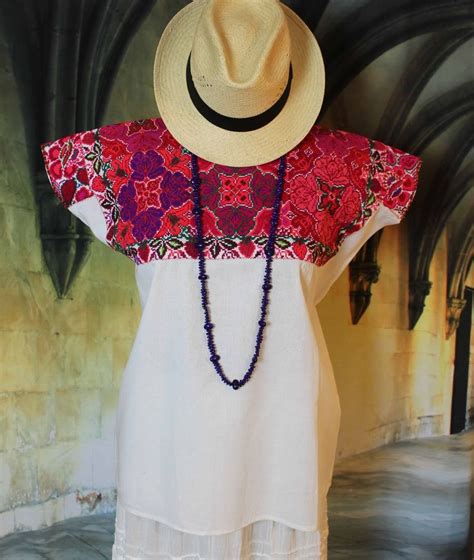 Hand Embroidered Huipil Tunic El Bosque Chiapas Mexico Hippie Cowgirl