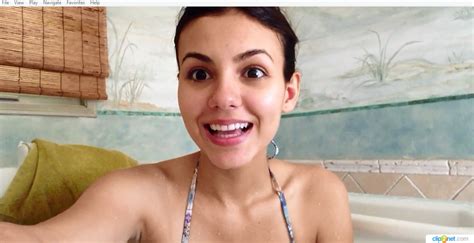 victoria justice bathroom thefappening pm celebrity photo leaks