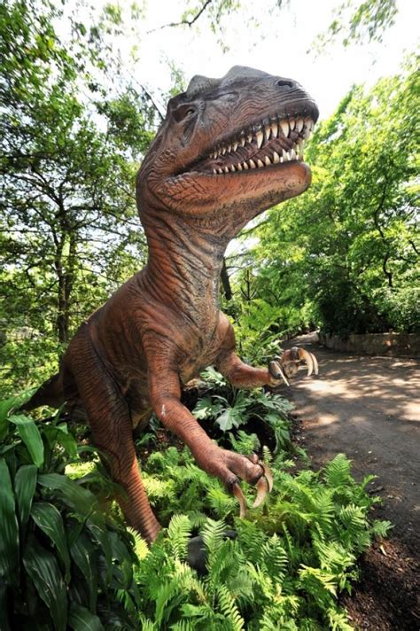 dinosaur safari debuts  bronx zoo  weekend ny daily news