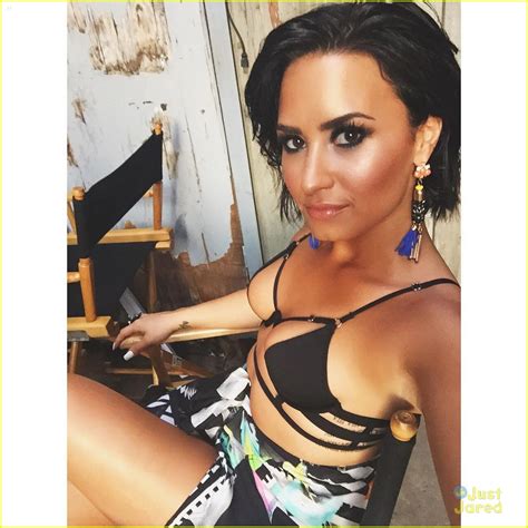 demi lovato keeps miami cool for the summer photo