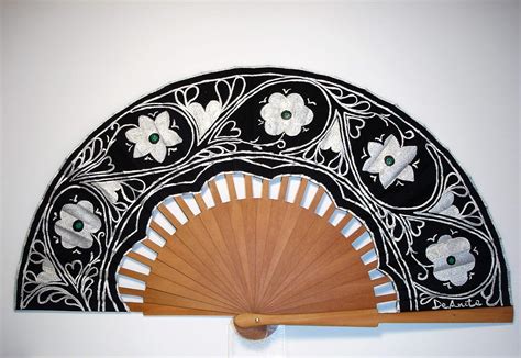 ventaglio spagnoloventaglio dipinto  manoventaglio flamencoventaglio  legnoricamo