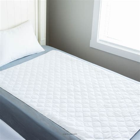 9 best waterproof mattress protectors for bedwetting
