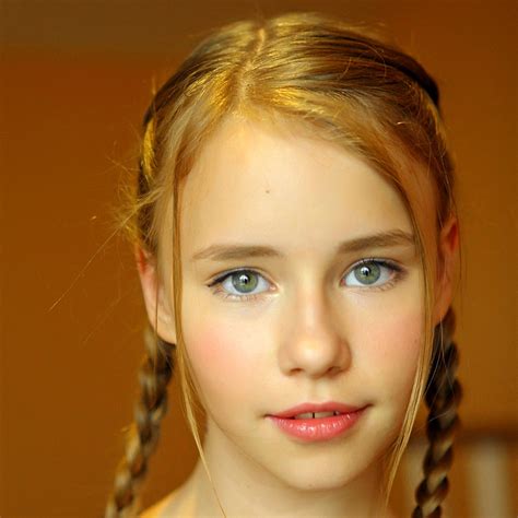 Share Cute Blonde Girl Hannaf Portrait 1024 X 1024