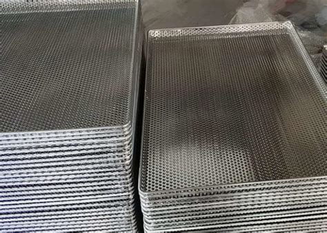 Customized Perforated Drying Tray Baking Tray 18*26*1 Inch